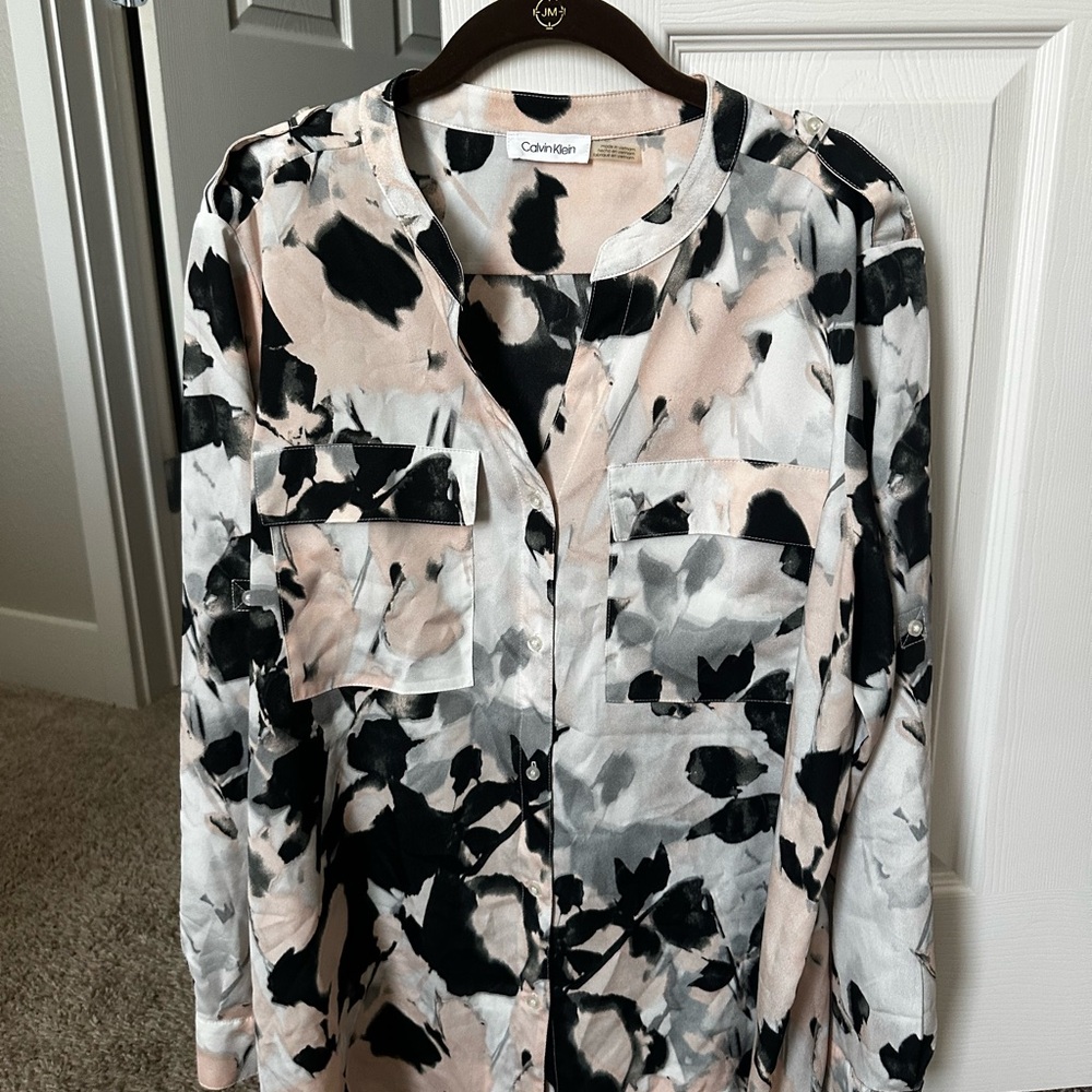Calvin Klein Monochrome and Blush Patterned Blouse
